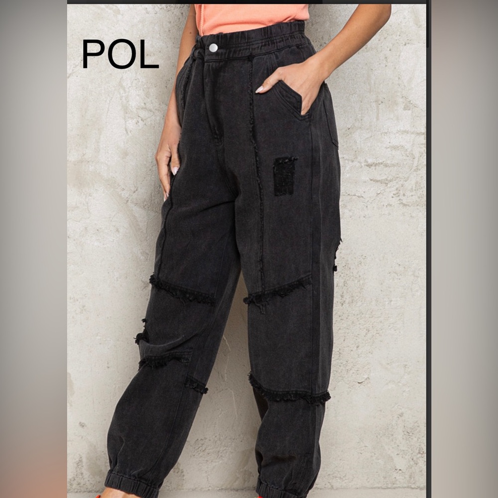 COPY - BPB5🖤NEW! POL playtime in black jean joggers w/elastic waist+distressing…